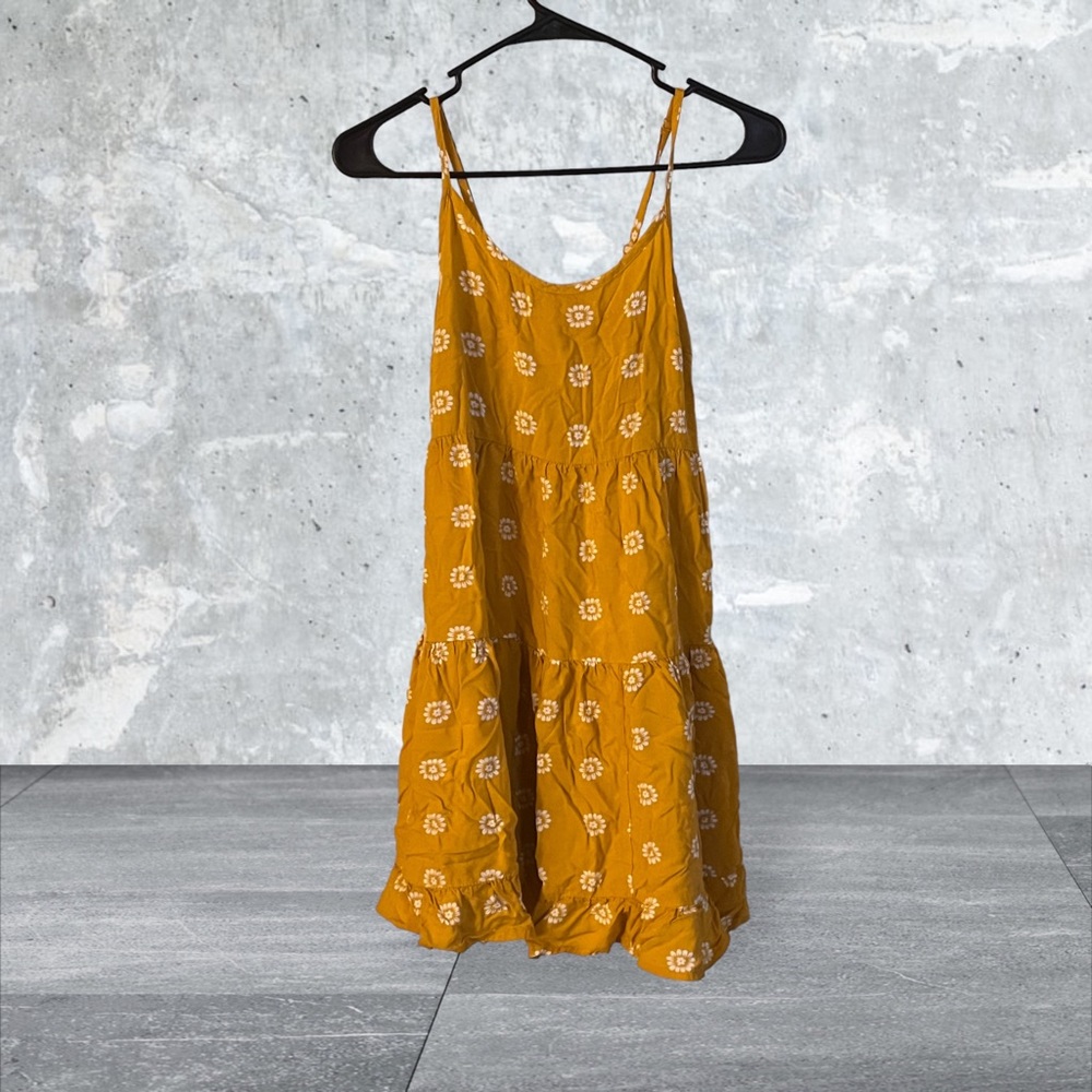 Mossimo flowered dress gold size S